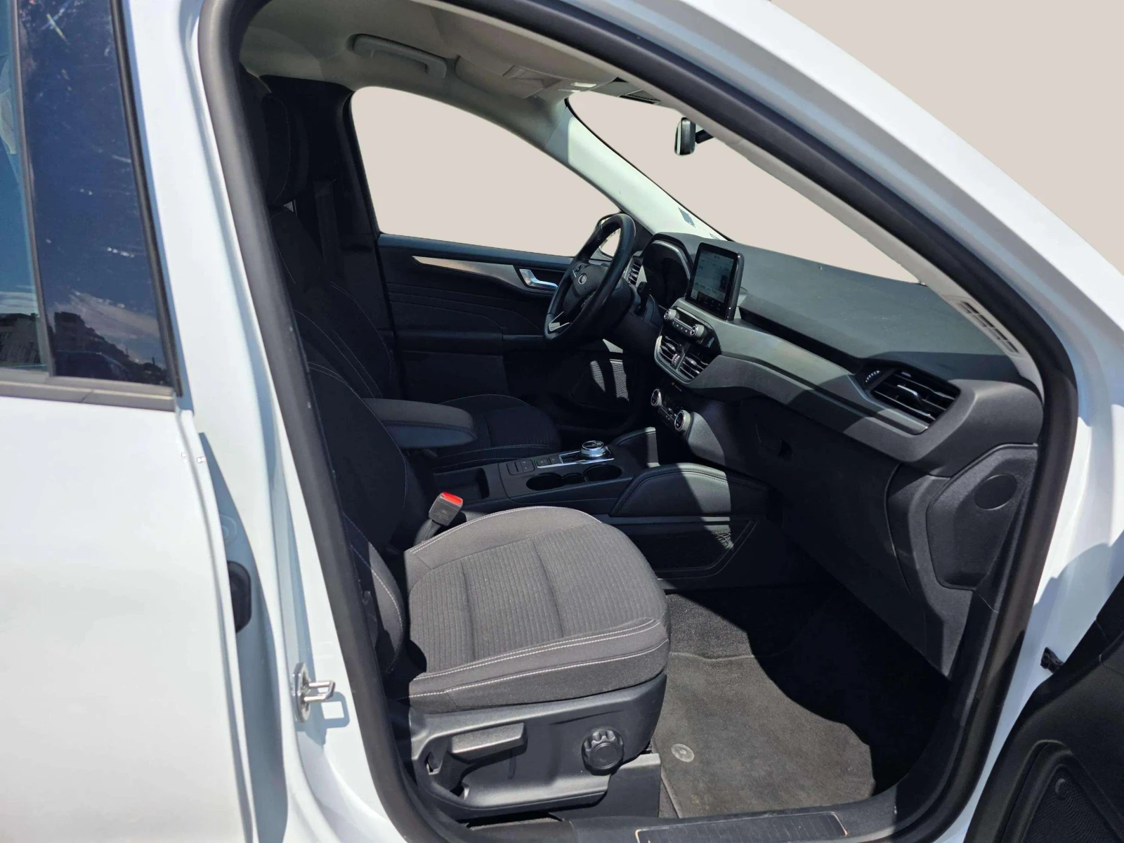 Ford Kuga 2.5 FHEV - изображение 9