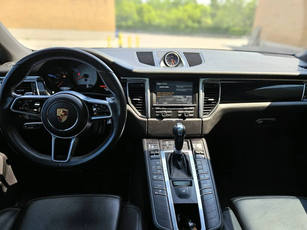 Porsche Macan * АВТО КРЕДИТ* ЦЕНА ДО БГ * СЕРВИЗНА ИСТОРИЯ *  - изображение 6