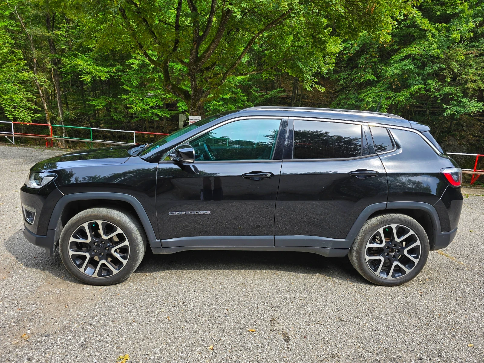 Jeep Compass Limited | Mobile.bg   5