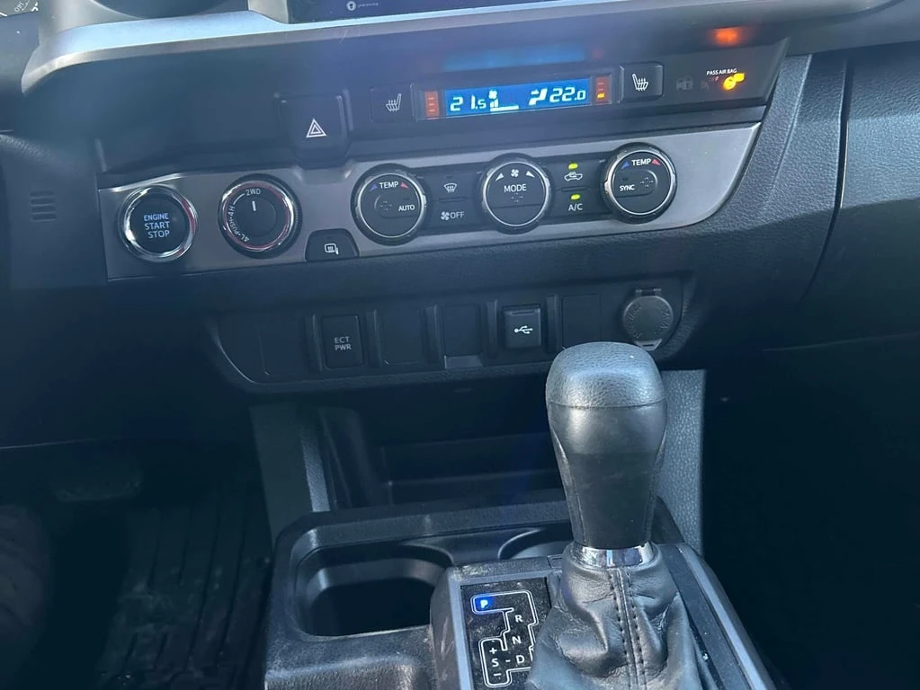 Toyota Tacoma * 4x4 Double Cab Auto * CARFAX * ��� ������������  | Mobile.bg � ����������� 14