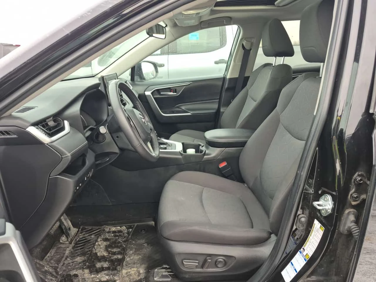 Toyota Rav4 HYBRID XLE  CARFAX, снимка 5 - Автомобили и джипове - 53715360