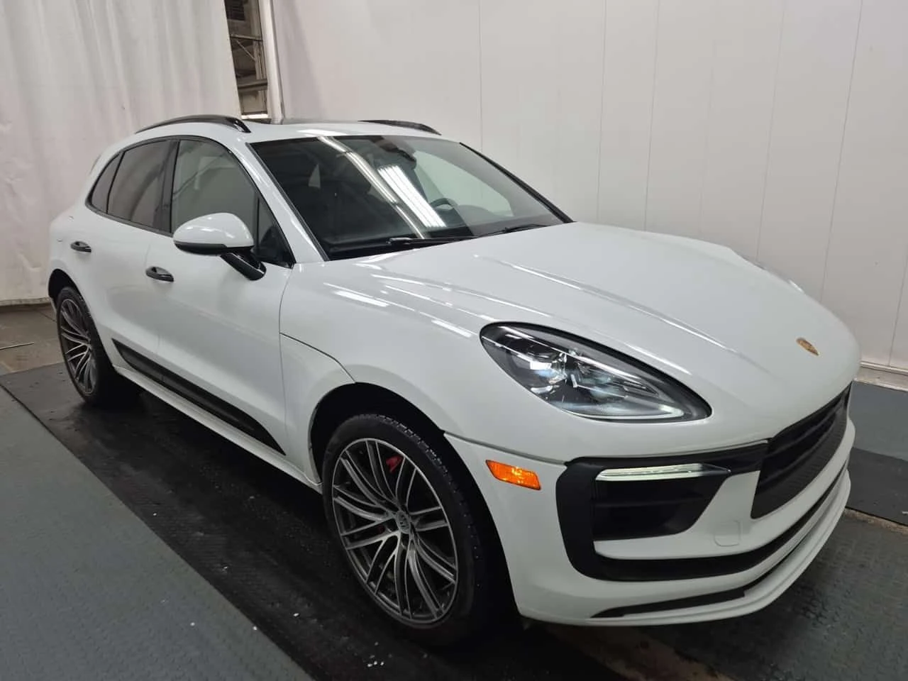 Porsche Macan S | ОБДУХВАНЕ| ПАНОРАМА| 2 КЛЮЧА| CARFAX| , снимка 2 - Автомобили и джипове - 54070585