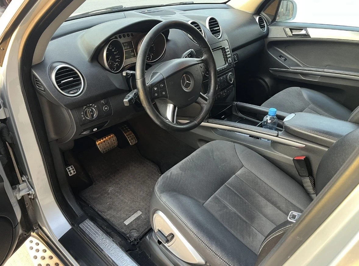 Mercedes-Benz ML 320, снимка 13 - Автомобили и джипове - 54285571