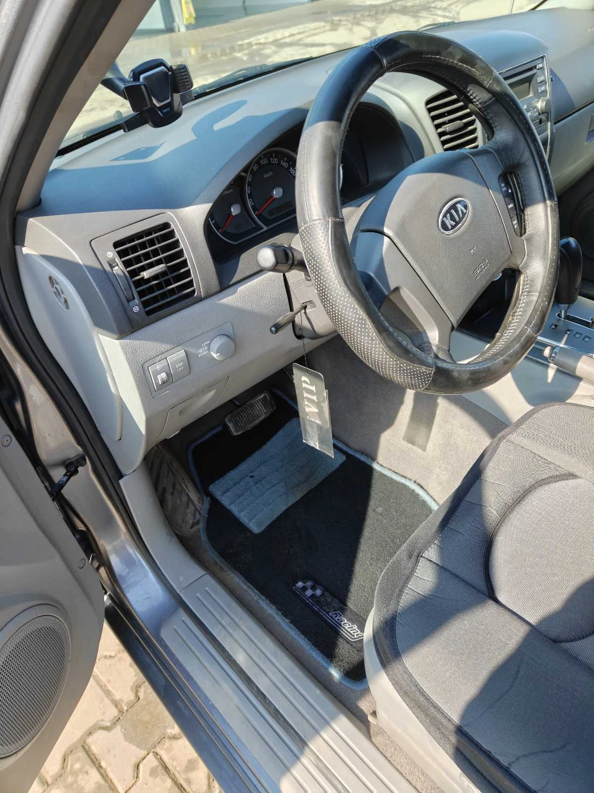 Kia Sorento 2.5 EX 4х4, снимка 14 - Автомобили и джипове - 54313215