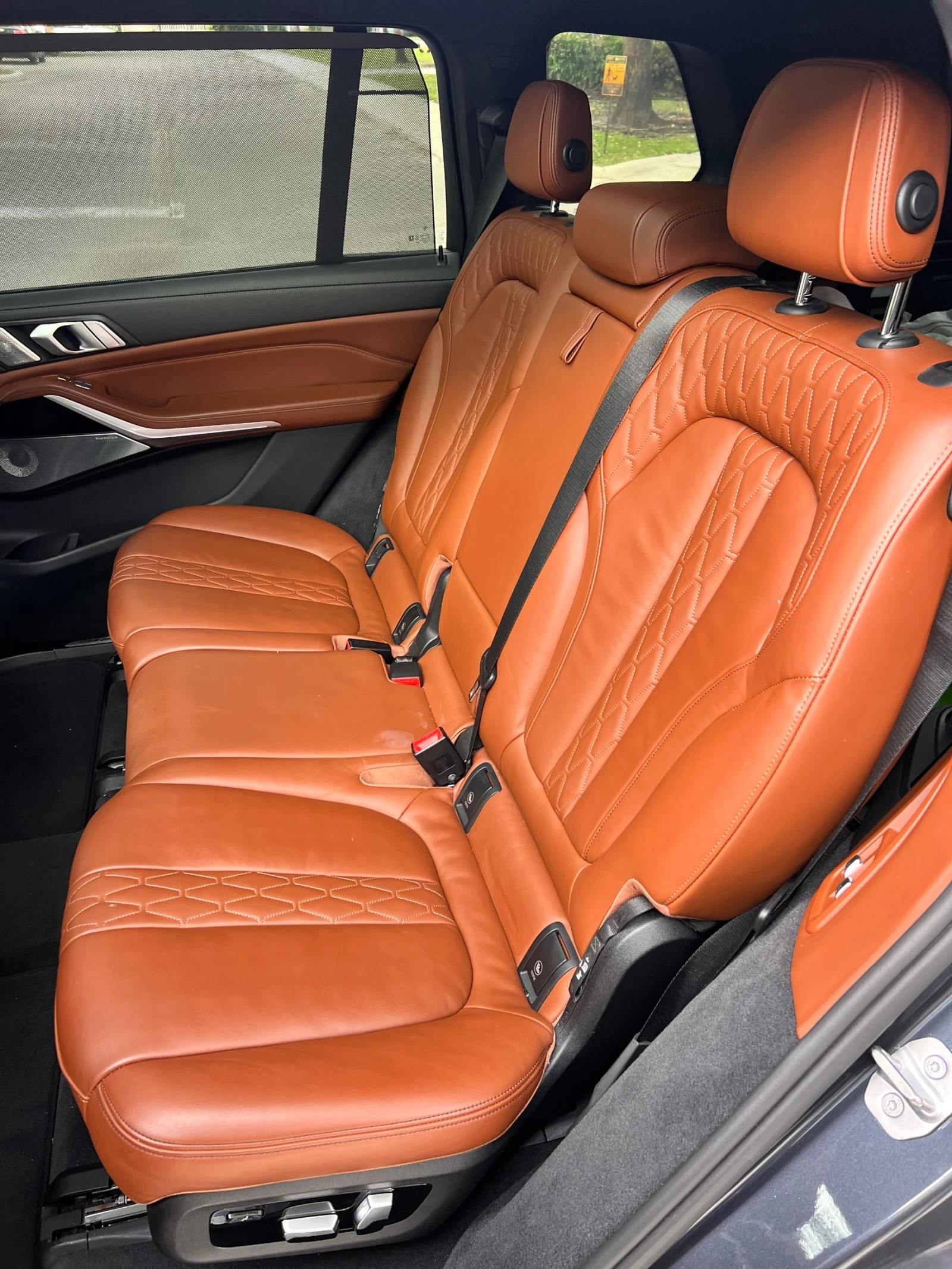BMW X7 50i Individual, M Package, Executive, Shadowline, снимка 15 - Автомобили и джипове - 54428026