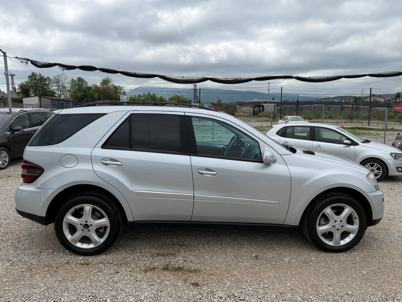 Mercedes-Benz ML 320 Mercedes ML 320 CDI 4MATIC, снимка 2 - Автомобили и джипове - 54610105