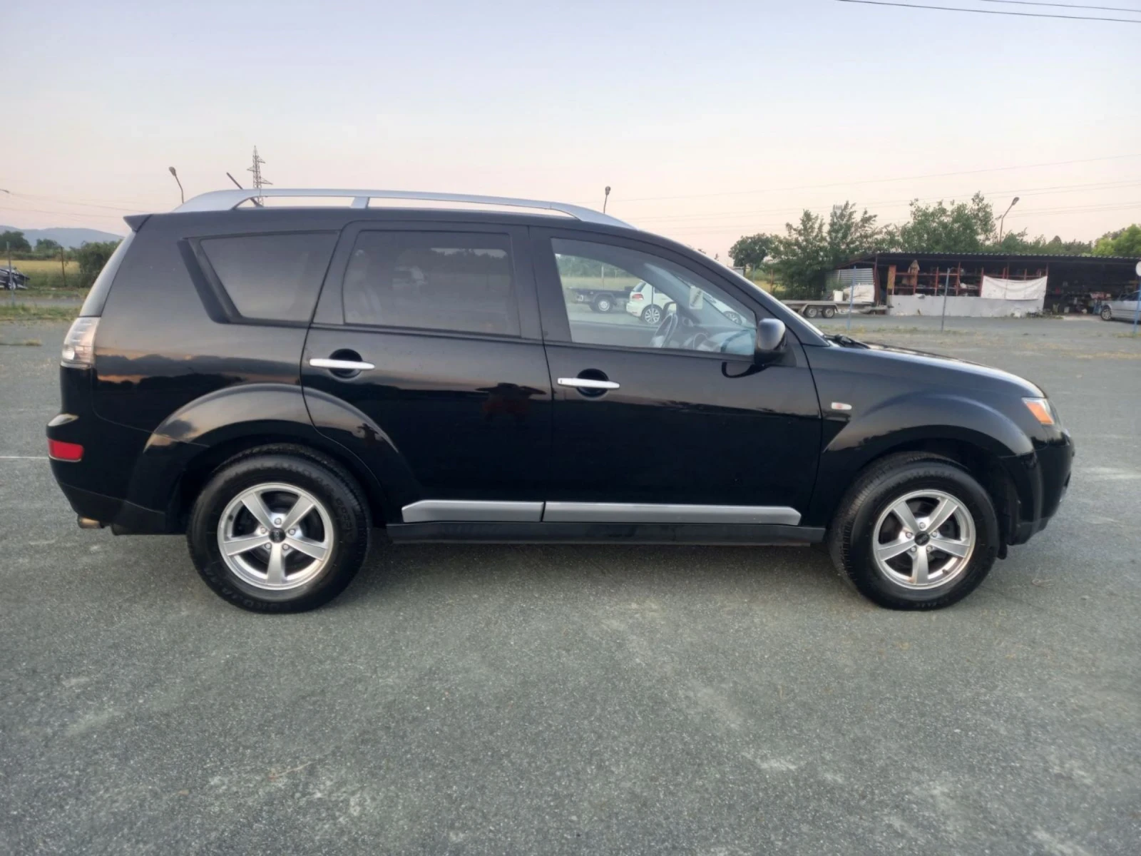 Mitsubishi Outlander 2.0 4x4 КОЖА, снимка 6 - Автомобили и джипове - 54795293