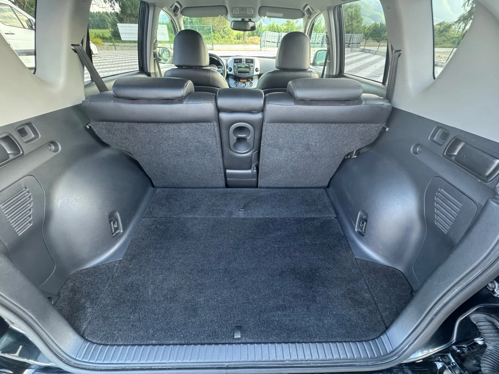 Toyota Rav4 D-4D 150k.c 4x4, снимка 11 - Автомобили и джипове - 55124221