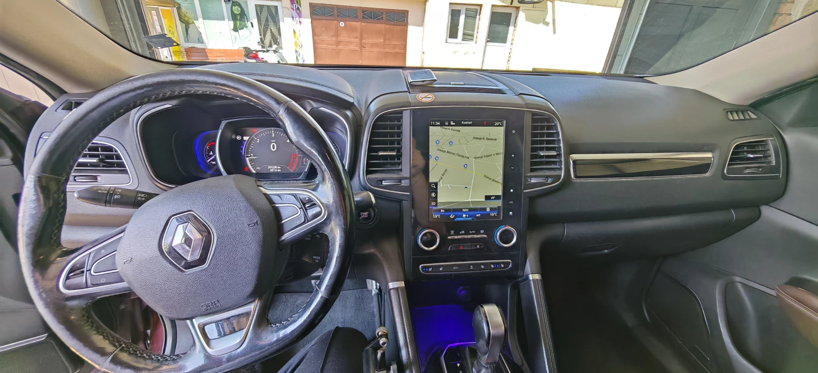 Renault Koleos Intense, снимка 6 - Автомобили и джипове - 55413898