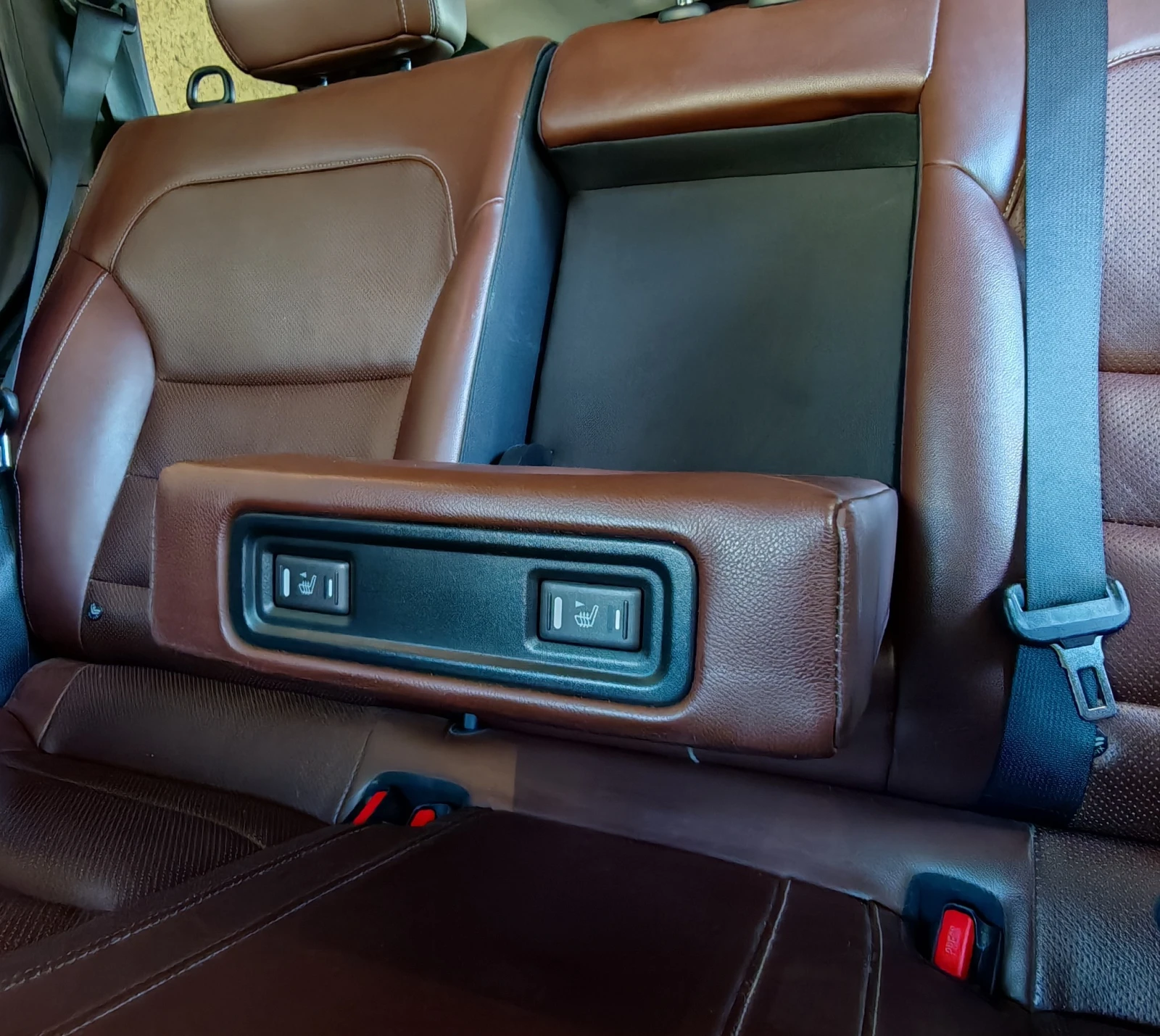 Renault Koleos Intense, снимка 12 - Автомобили и джипове - 55413898