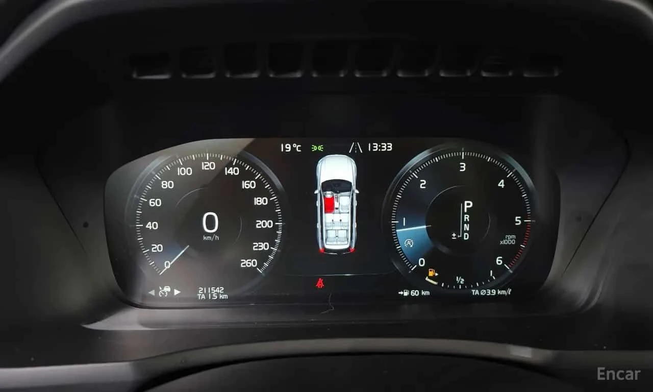 Volvo Xc90 * D5 Momentum * CARFAX * ЦЕНА ДО БГ, снимка 8 - Автомобили и джипове - 55556229
