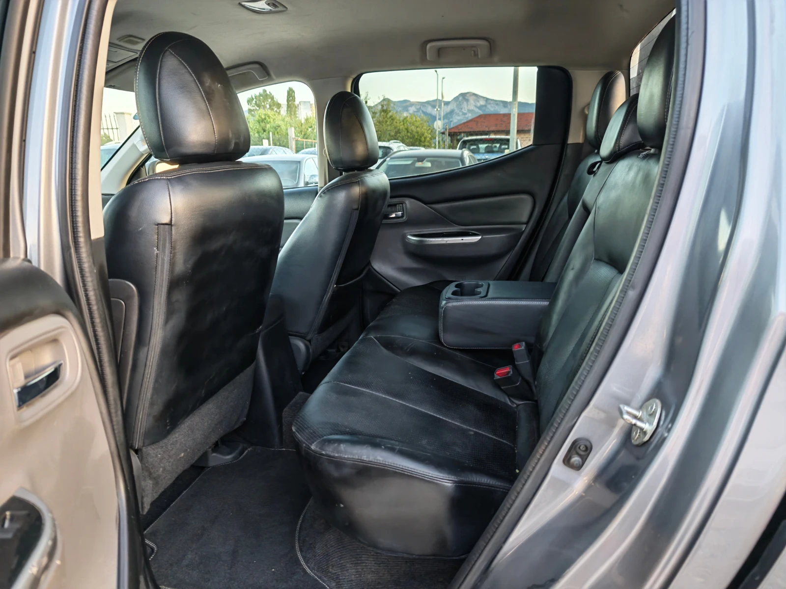 Mitsubishi L200 2.4 дизел 4х4, снимка 13 - Автомобили и джипове - 55958768