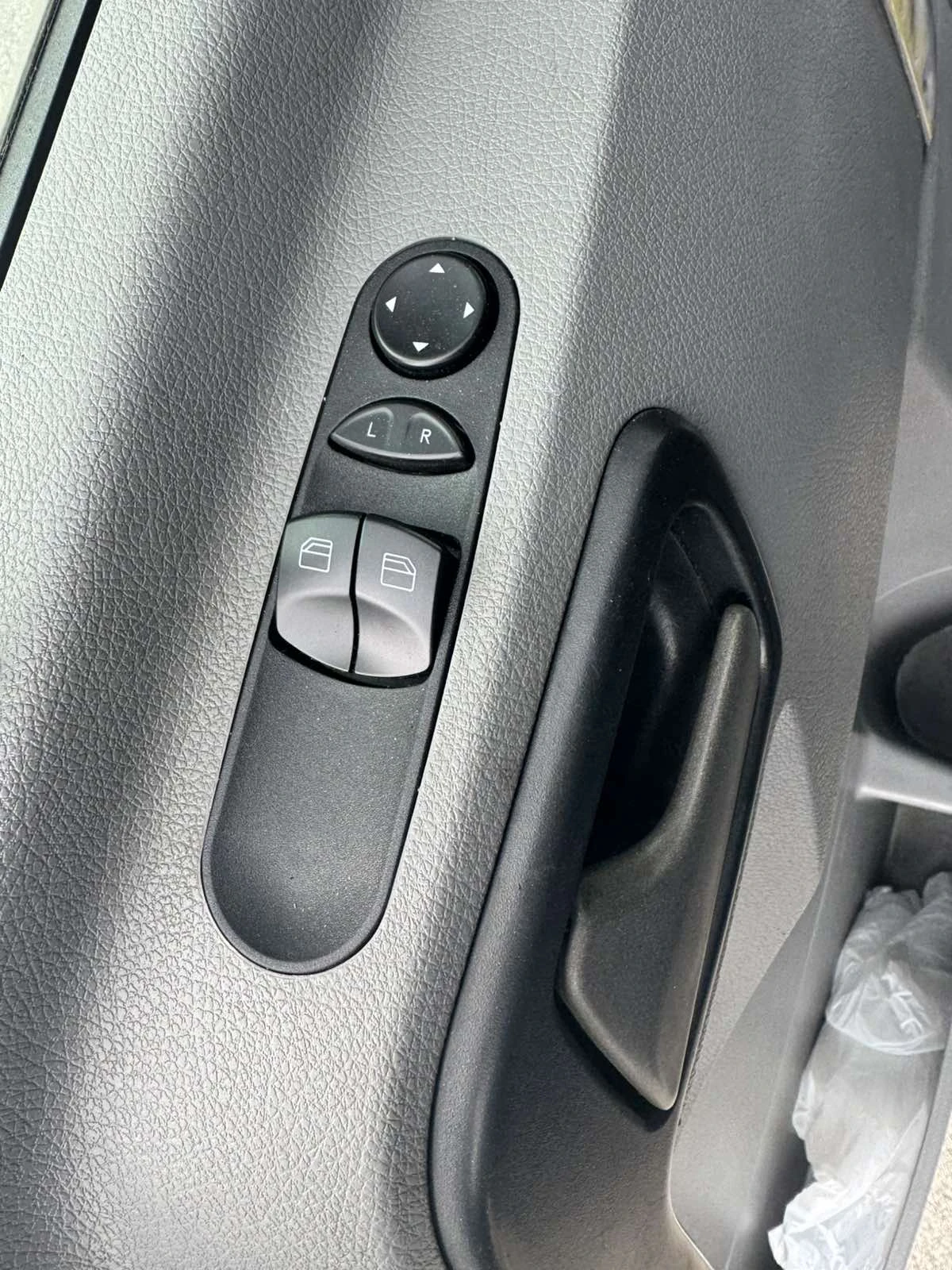 Mercedes-Benz Sprinter 313 313CDI/Клима/Гаранция, снимка 11 - Бусове и автобуси - 53744139