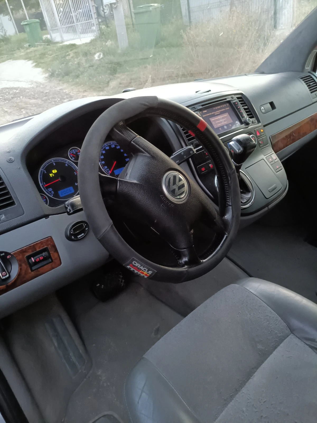 VW Multivan, снимка 6 - Бусове и автобуси - 56200856