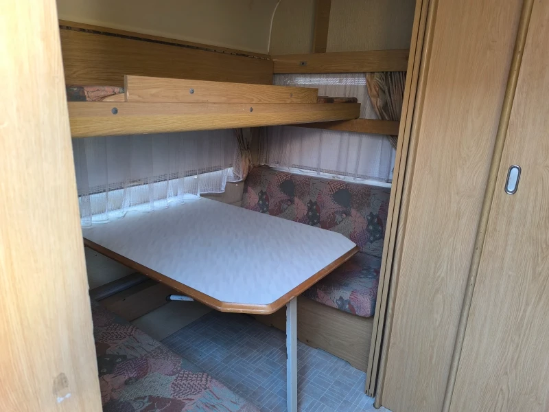 Каравана Chateau Cantara 2000, снимка 17 - Каравани и кемпери - 52941842