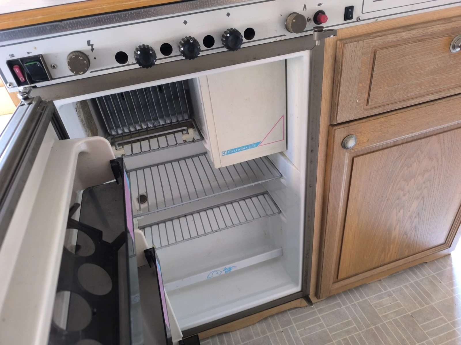 �������� Chateau Cantara 2000 | Mobile.bg � ����������� 13