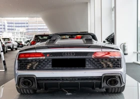 Audi R8 Spyder V10 Performance Quattro = Carbon= Гаранция, снимка 2