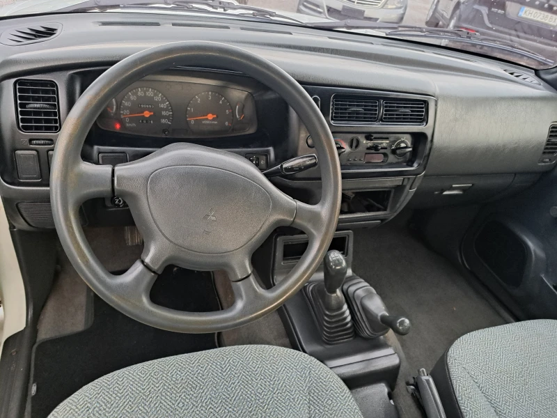 Mitsubishi L200 2.5tdi, снимка 16 - Автомобили и джипове - 40702260