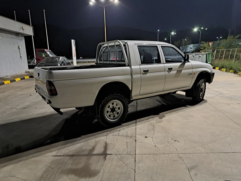 Mitsubishi L200 2.5tdi, снимка 5 - Автомобили и джипове - 40702260