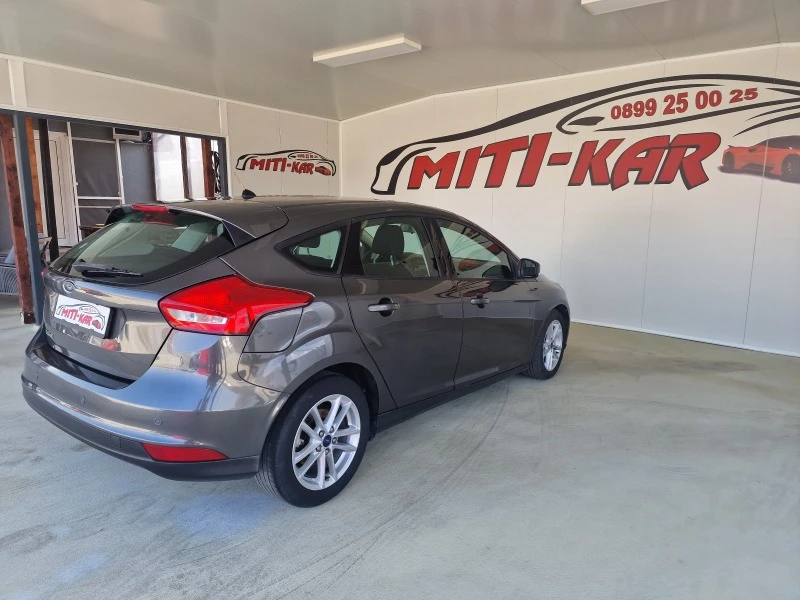 Ford Focus 1.5 120kc, снимка 6 - Автомобили и джипове - 46354983