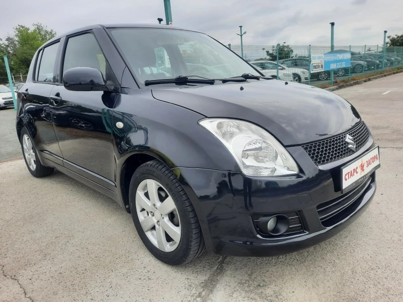 Suzuki Swift 1, 3i ГАЗ ИТАЛИЯ, снимка 1 - Автомобили и джипове - 45823342