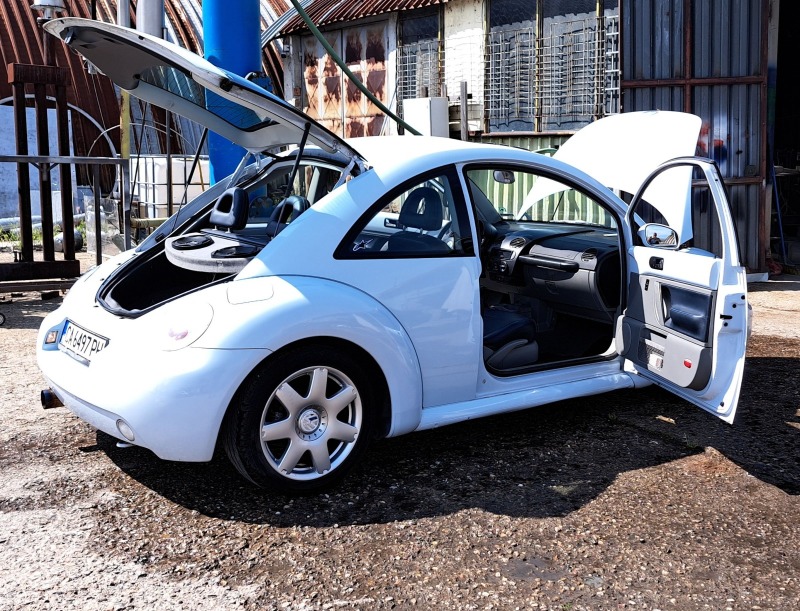 VW Beetle 1.8T, снимка 11 - Автомобили и джипове - 46065505