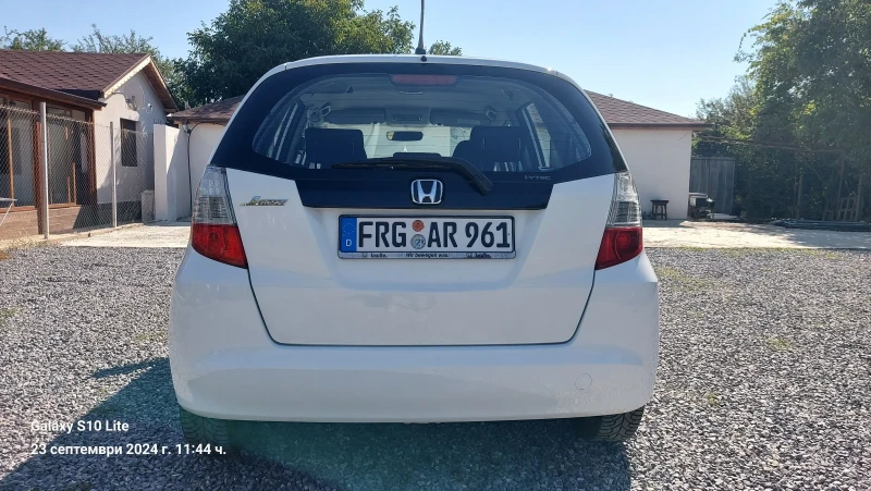 Honda Jazz 1.3 бенэин 95 кс, снимка 2 - Автомобили и джипове - 47450178