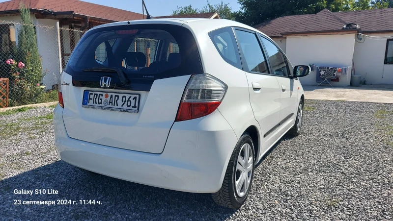 Honda Jazz 1.3 бенэин 95 кс, снимка 3 - Автомобили и джипове - 47450178