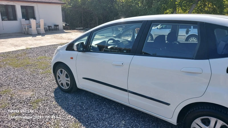 Honda Jazz 1.3 бенэин 95 кс, снимка 8 - Автомобили и джипове - 47450178