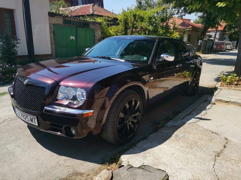 Chrysler 300c, снимка 2 - Автомобили и джипове - 47970101