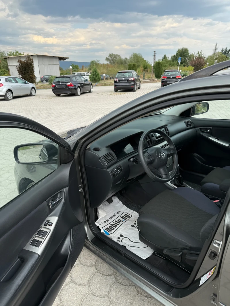 Toyota Corolla, снимка 7 - Автомобили и джипове - 51368395