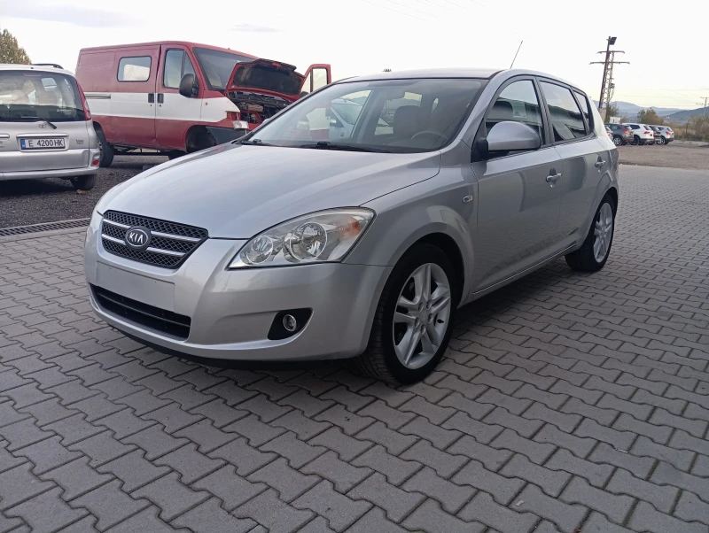 Kia Ceed ЛИЗИНГ , снимка 3 - Автомобили и джипове - 52238012