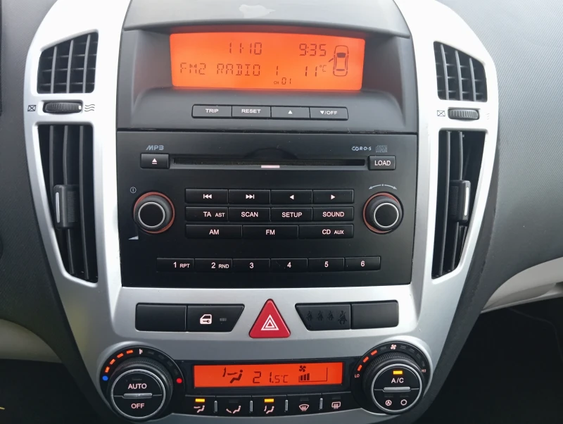 Kia Ceed ЛИЗИНГ , снимка 13 - Автомобили и джипове - 52238012