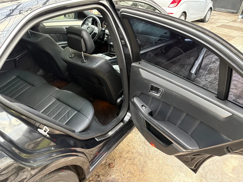 Mercedes-Benz E 300 HYBRID НОВ ВНОС ОТ ФРАНЦИЯ, снимка 12 - Автомобили и джипове - 53099111