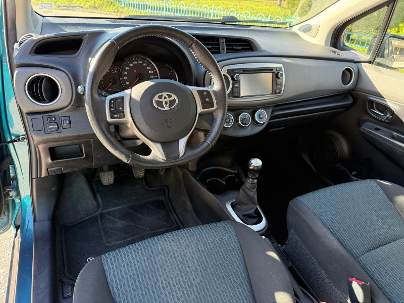Toyota Yaris 1.33 NAVI/CAMERA/BLUETOOTH, снимка 9 - Автомобили и джипове - 53141575