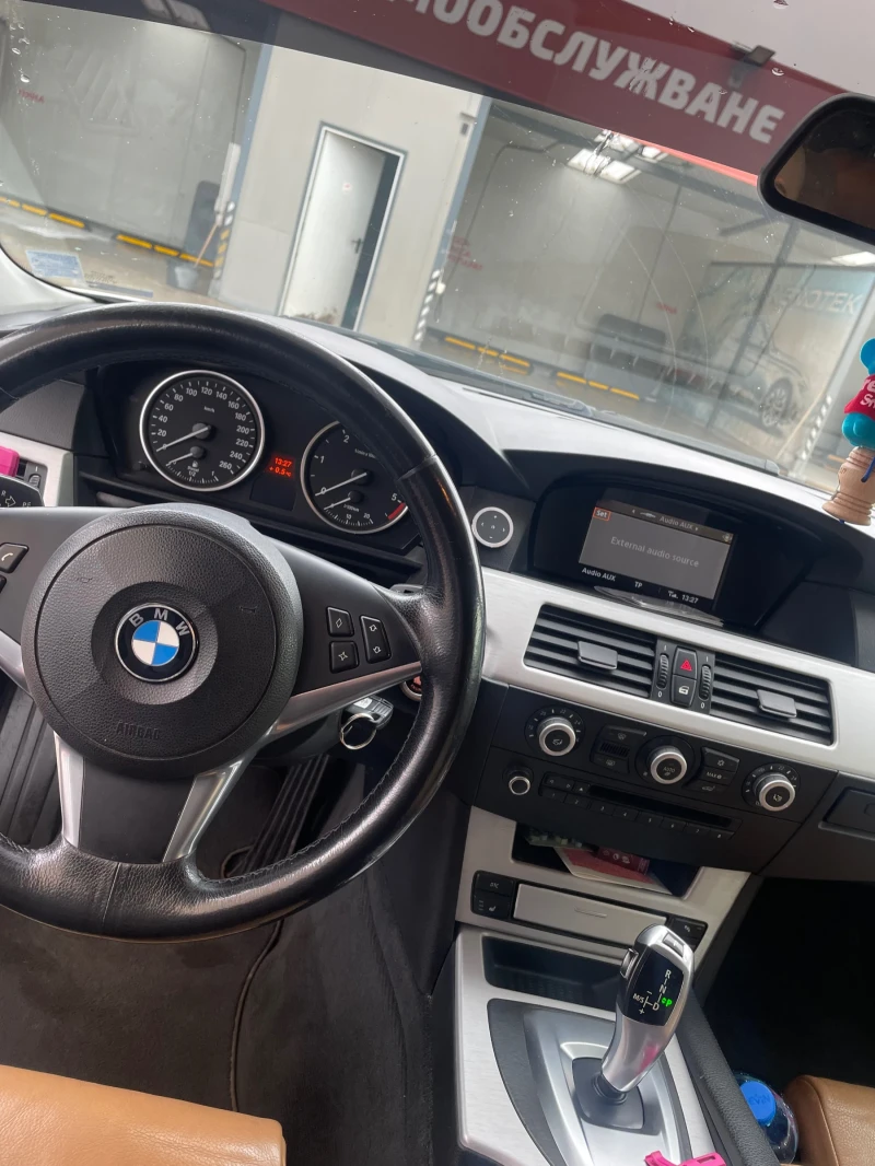 BMW 530, снимка 10 - Автомобили и джипове - 53294303