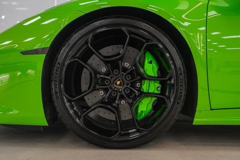 Lamborghini Huracan LP-610 Spyder 5.2 V10 AWD AKRAPOVIC, снимка 14 - Автомобили и джипове - 52483131