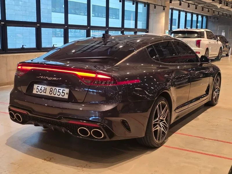 Kia Stinger 2.0 TURBO 2WD PLATINUM, снимка 2 - Автомобили и джипове - 55221926
