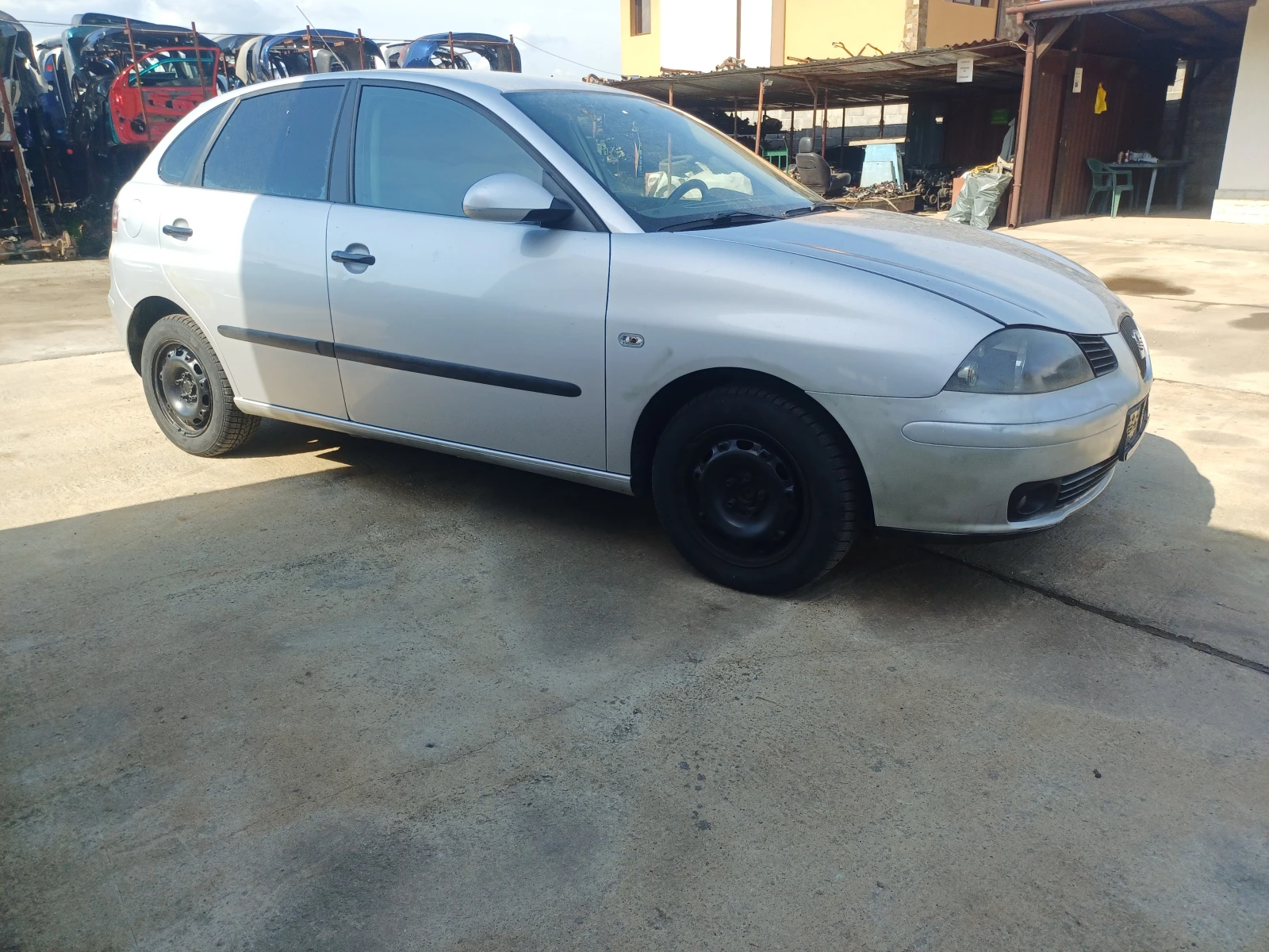 Seat Ibiza 1.2 64 к.с., снимка 3 - Автомобили и джипове - 51650592