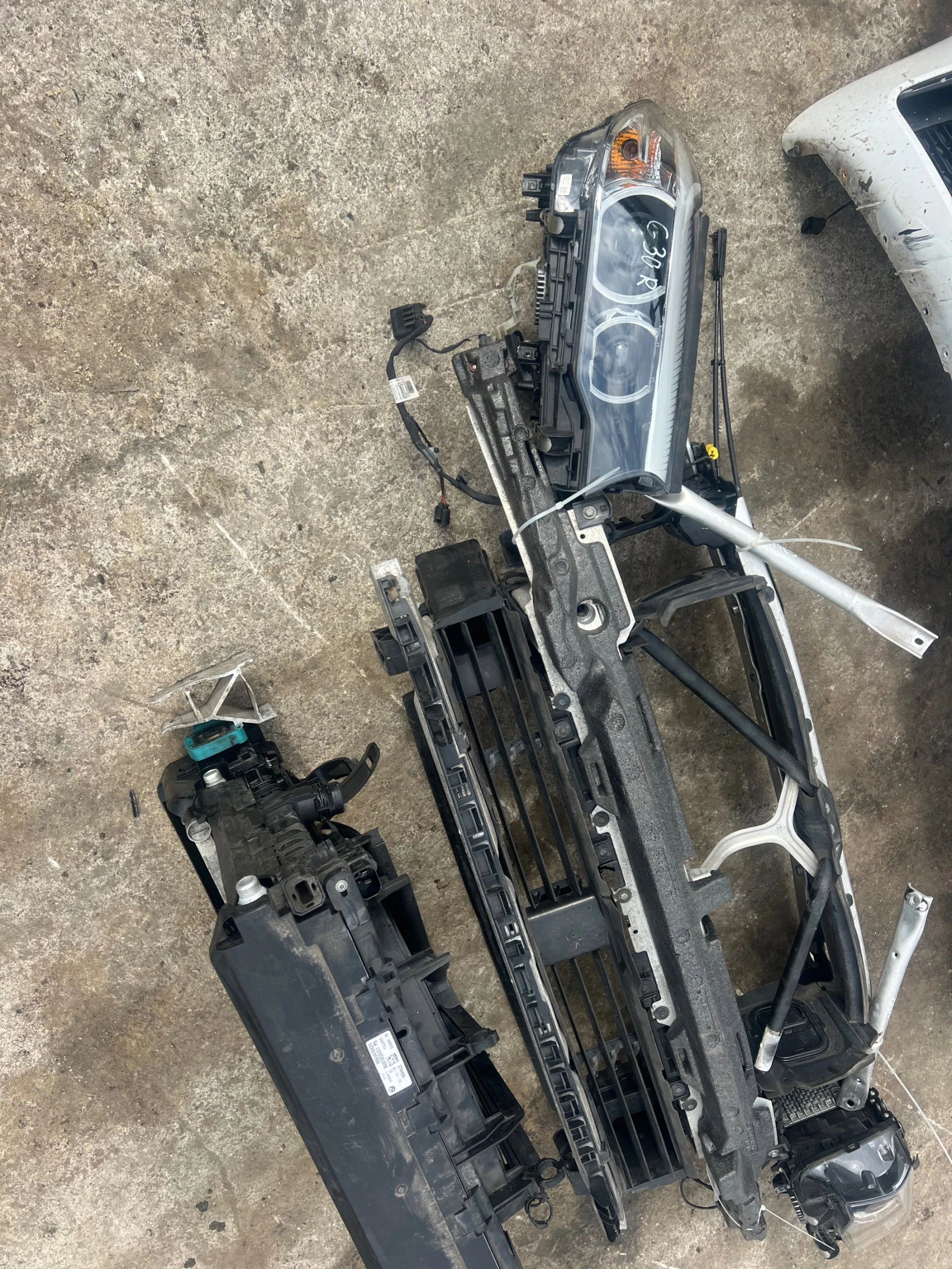 BMW 530E   | Mobile.bg   12