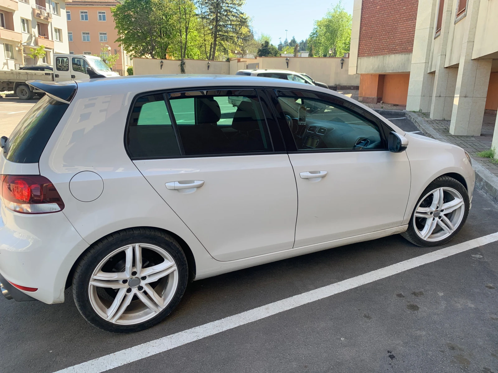 VW Golf Sportback - изображение 10