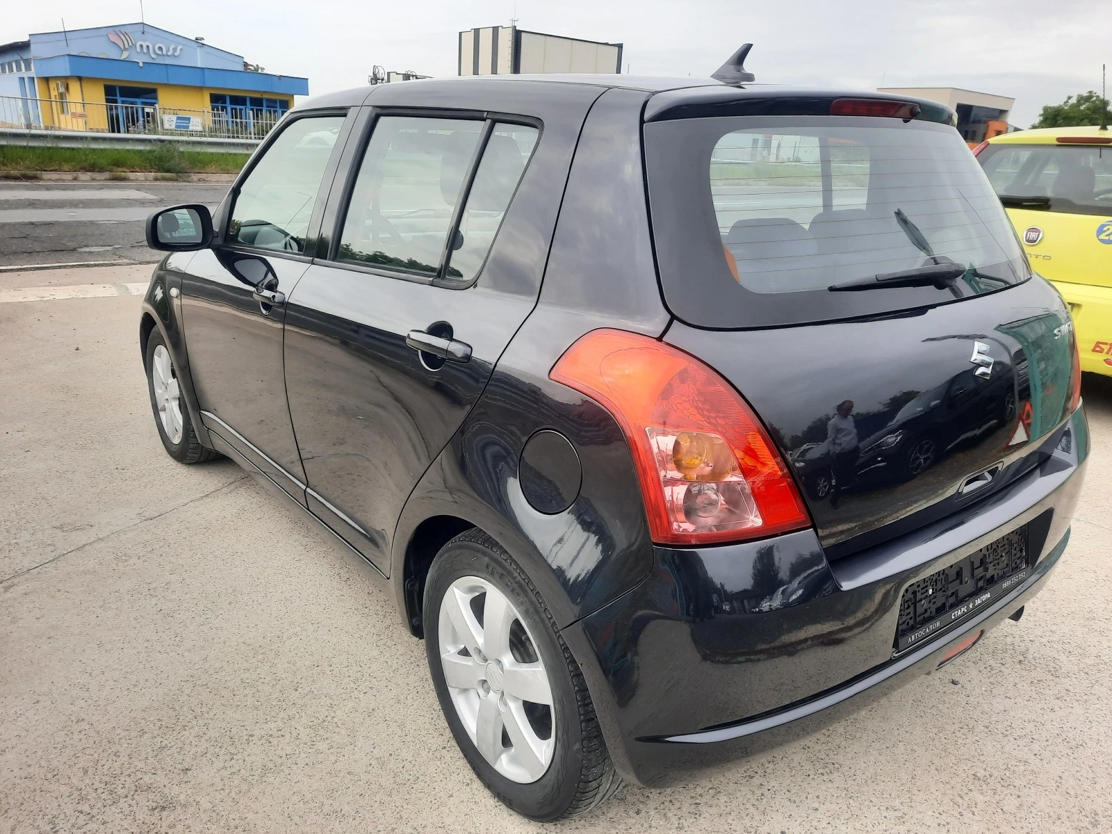 Suzuki Swift 1, 3i ГАЗ ИТАЛИЯ - изображение 5