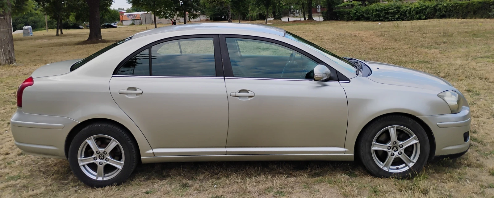 Toyota Avensis D4D - изображение 6