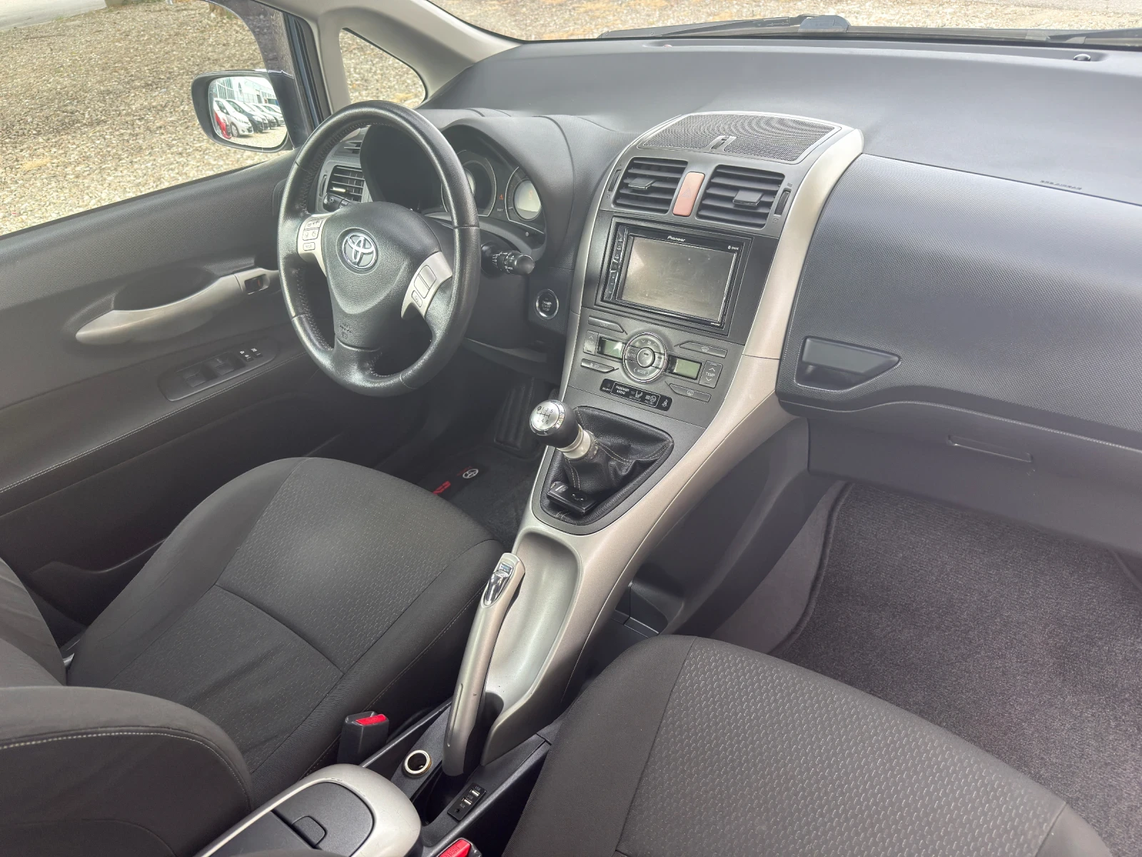 Toyota Auris 2.2 D-CAT | Mobile.bg — изображение 11
