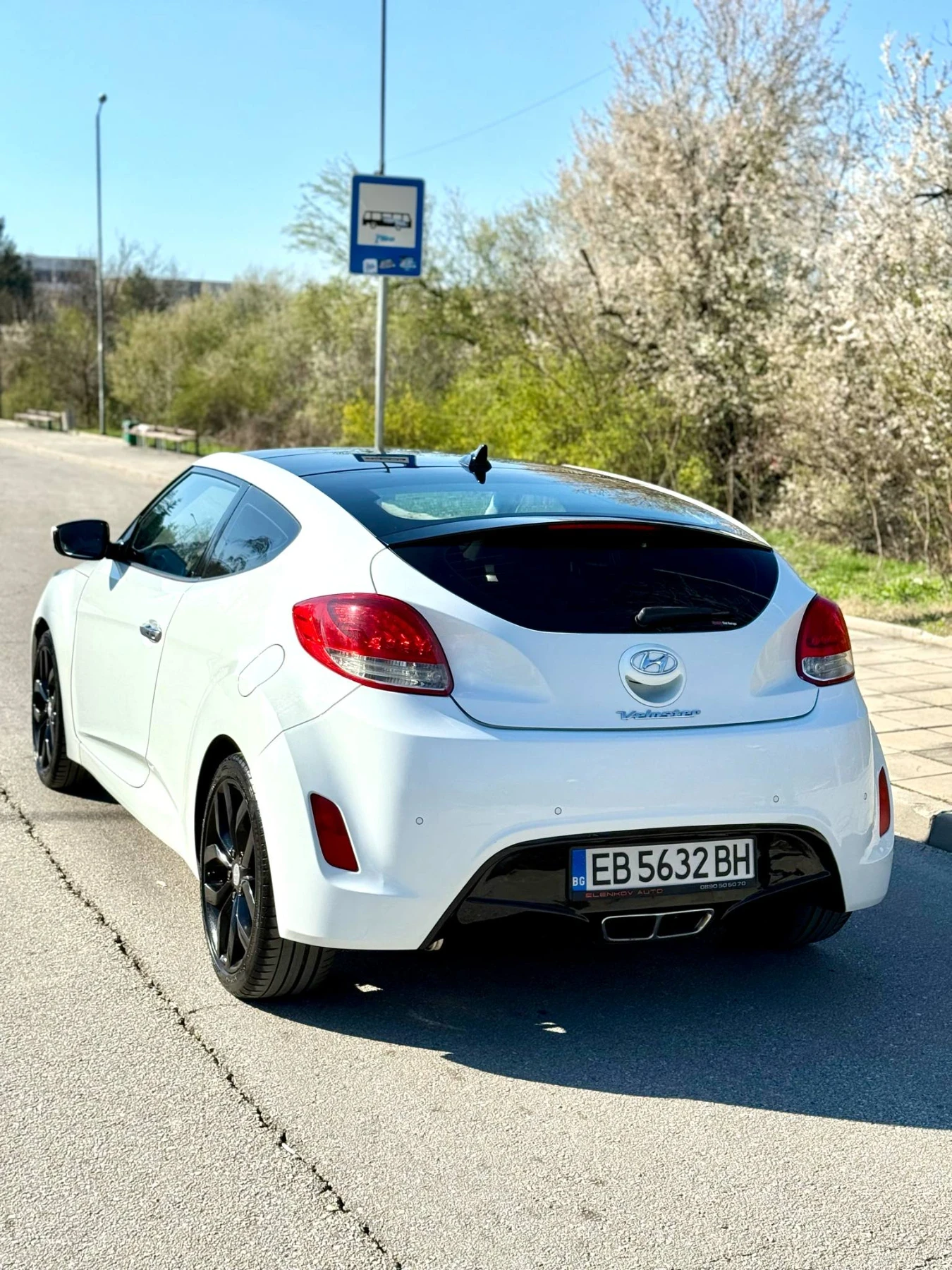 Hyundai Veloster , снимка 5 - Автомобили и джипове - 53786270