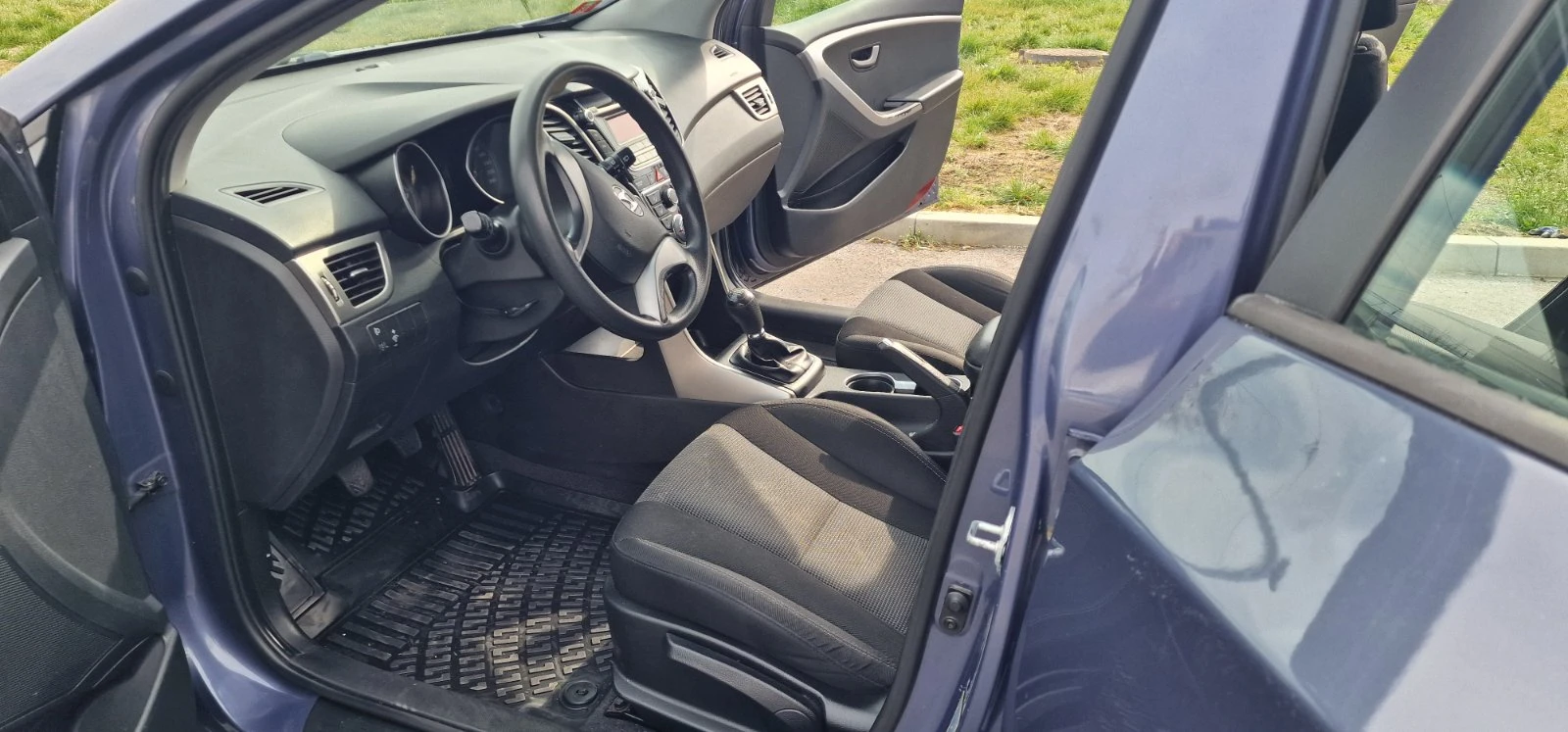 Hyundai I30, снимка 14 - Автомобили и джипове - 53949376