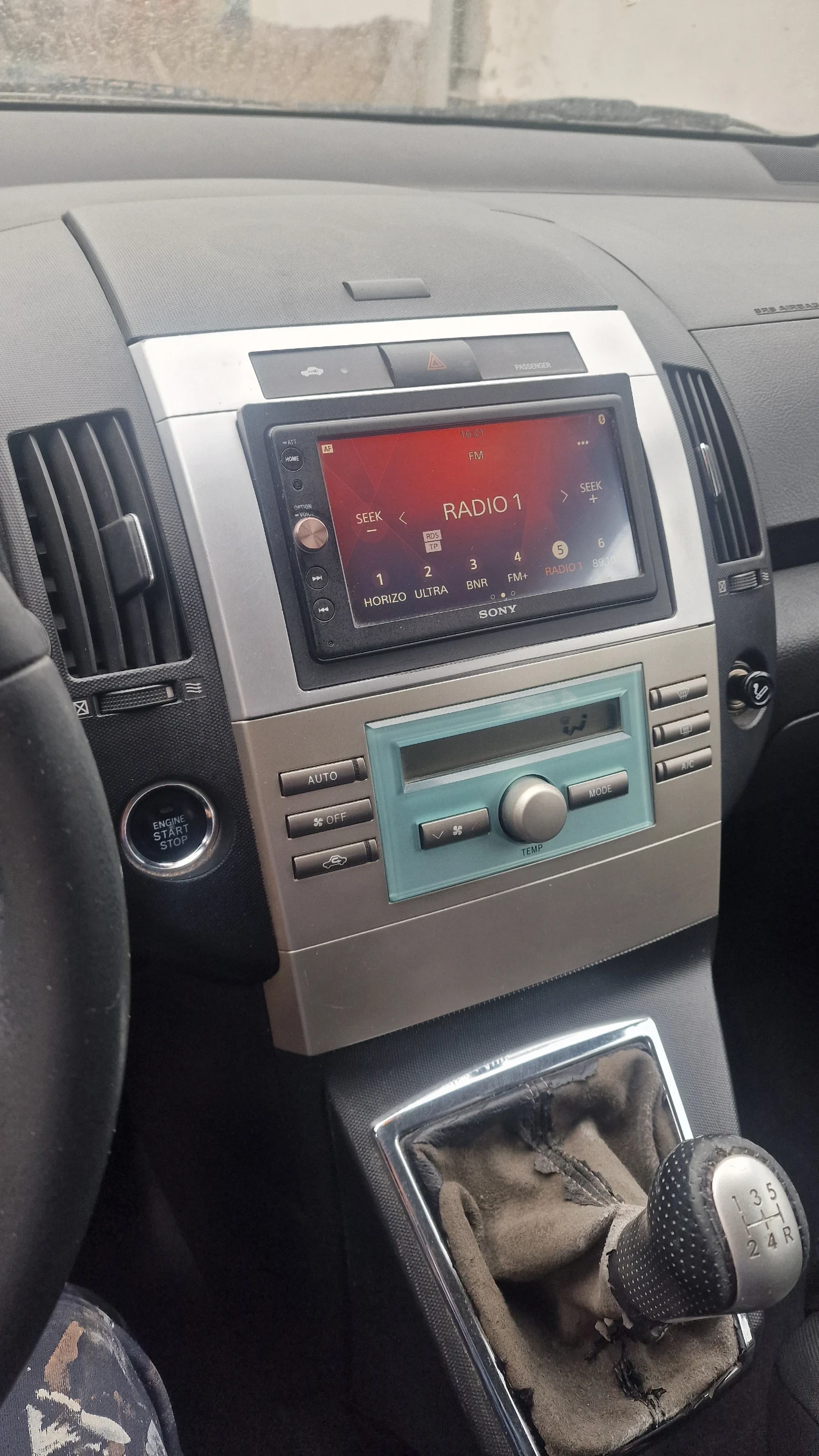 Toyota Corolla verso undefined | Auto.bg — изображение 1