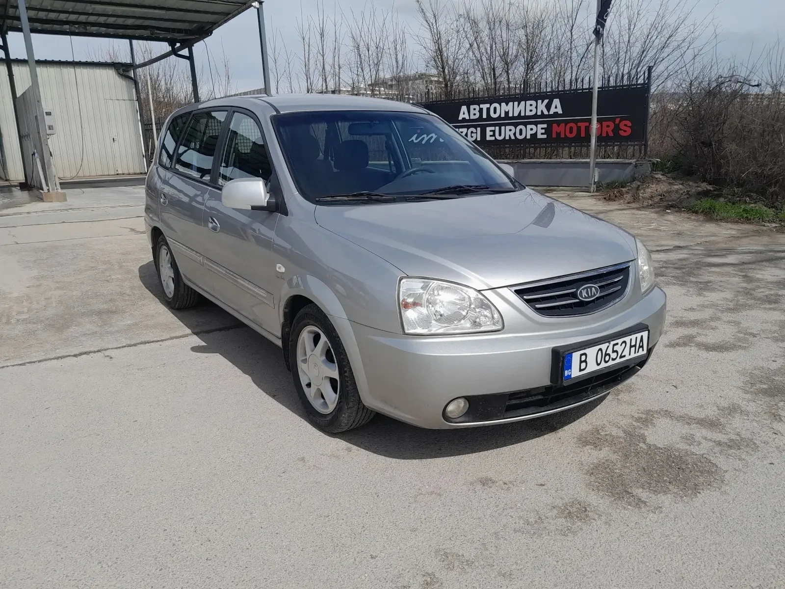 Kia Carens 2.0 crdi, снимка 2 - Автомобили и джипове - 54006730