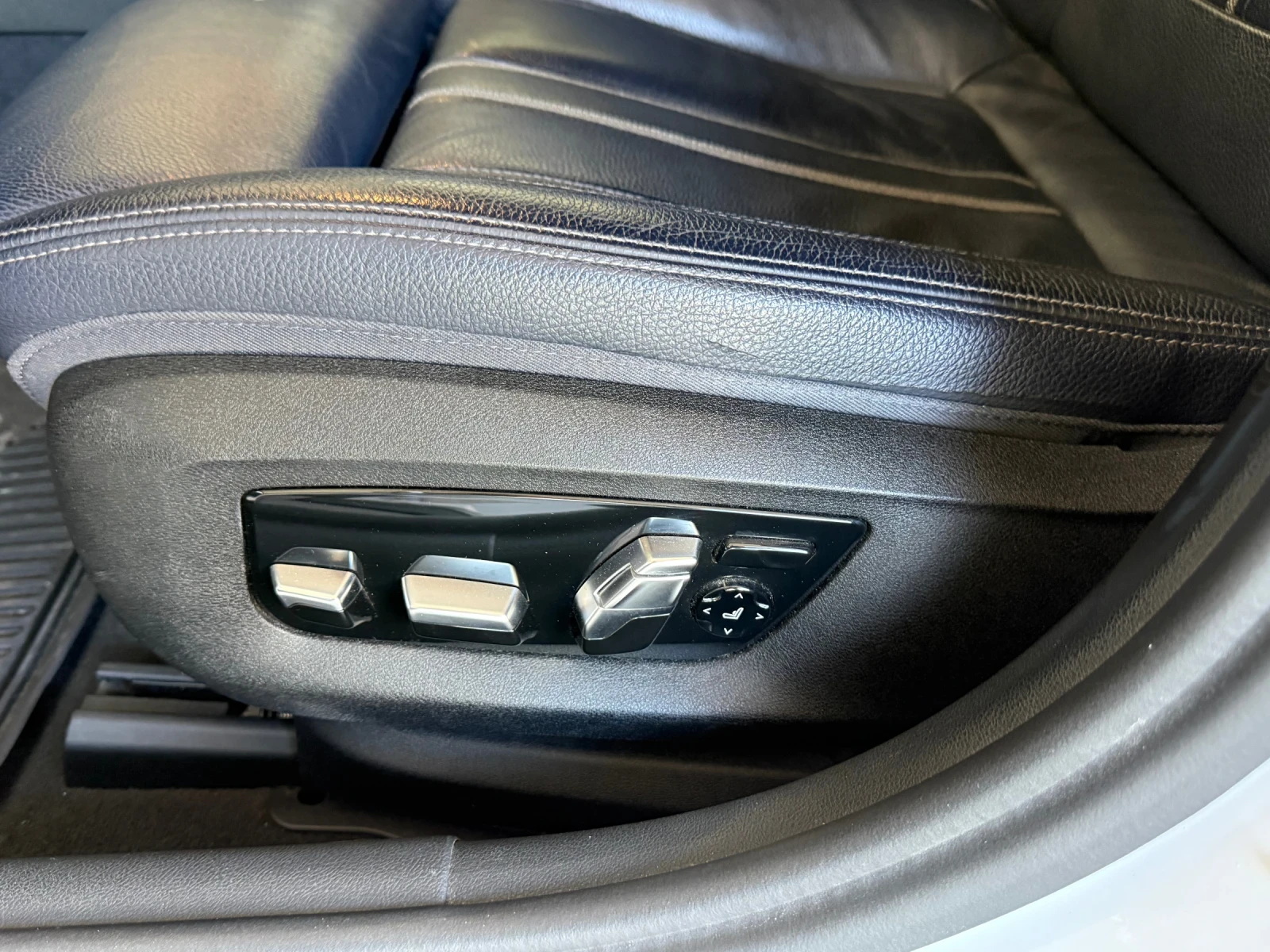 BMW 530 X Drive D, снимка 10 - Автомобили и джипове - 54206649