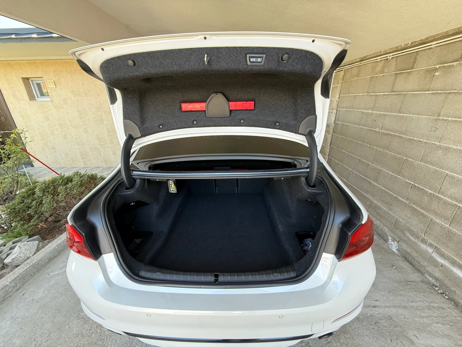 BMW 530 X Drive D, снимка 14 - Автомобили и джипове - 54206649